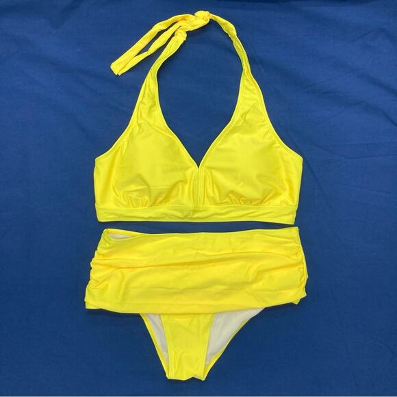 Swim Bikini SZ 2XL Yellow Padded Cups Halter Top New Without Tags Lined Ruched - Picture 1 of 13